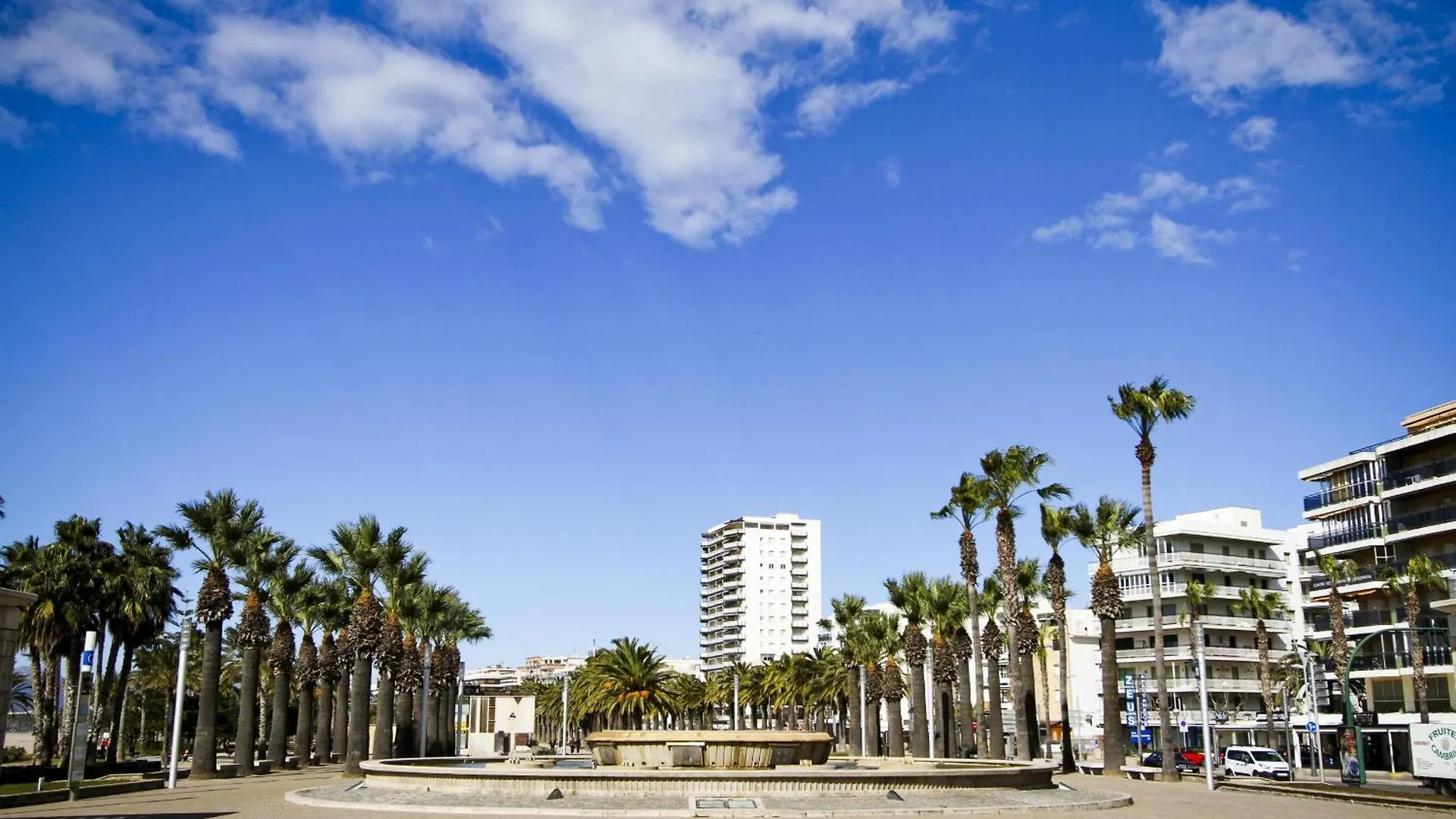 Santillana Homestay By Turismar Salou Apartment